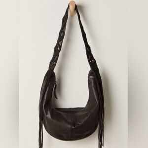 NWT FREE PEOPLE Finn Fringed Sling Bag in Espresso Onyx Leather